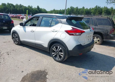 2018 Nissan Kicks Sv из США, поврежденный, VIN 3N1CP5CU3JL519149